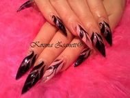 Best Nails - .